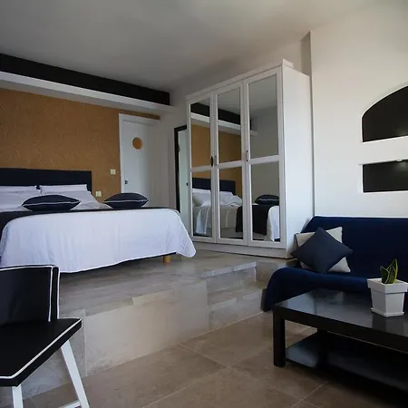 Apartment Galaxy & Imerovigli (Santorini)